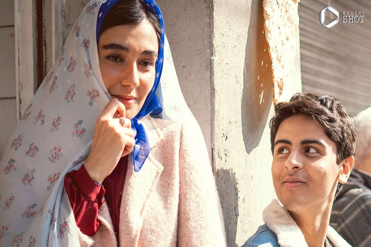 نگاهی به آثار سینمایی مرتبط با انقلاب اسلامی و دفاع مقدس در چهل و سومین جشنواره فجر نگاهی به آثار سینمایی مرتبط با انقلاب اسلامی و دفاع مقدس در چهل و سومین جشنواره فجر