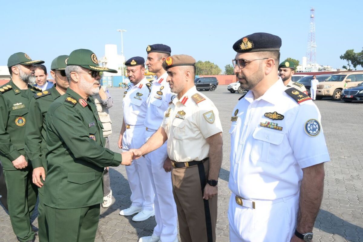 ورود ناوگروه نیروی دریایی سپاه پاسداران به بندر شارجه امارات