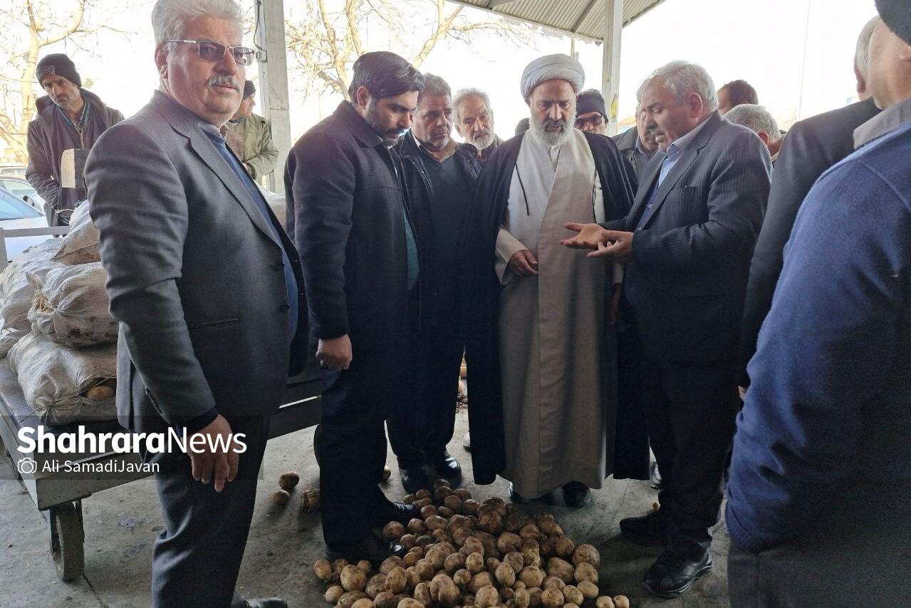بازدید میدانی حجه الاسلام پژمانفر از میدان بار سپاد مشهد (۲۴ بهمن ۱۴۰۳) | سیب زمینی در مشهد تا ۱۰ روز آینده ارزان خواهد شد بازدید میدانی حجه الاسلام پژمانفر از میدان بار سپاد مشهد (۲۴ بهمن ۱۴۰۳) | سیب زمینی در مشهد تا ۱۰ روز آینده ارزان خواهد شد