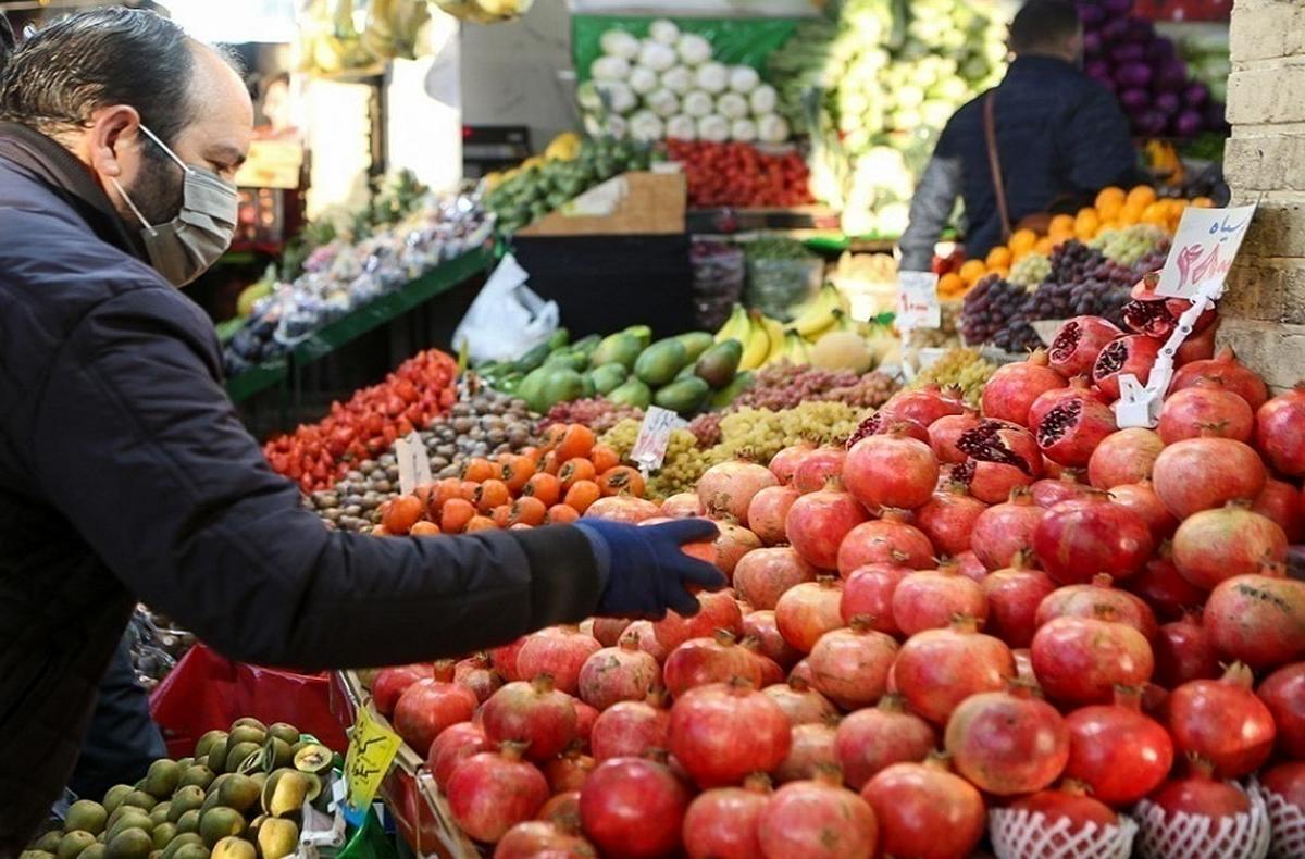 اتحادیه بارفروشان مشهد نرخ امروز انواع میوه و صیفی جات در میادین تره بار مشهد را اعلام کرد.