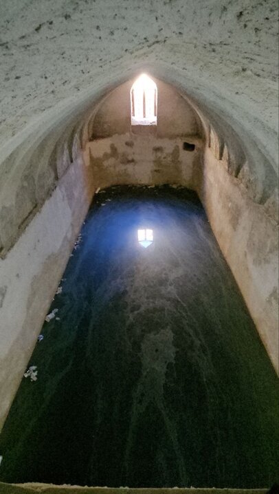 مسجد چهاربرکه حاج رجبعلی شاهکاری بر فراز آب مسجد چهاربرکه حاج رجبعلی شاهکاری بر فراز آب