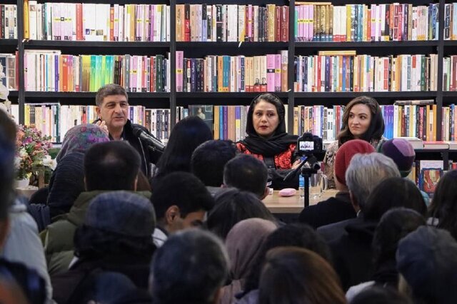 انتشار رمان جدید گلاره عباسی | عکس انتشار رمان جدید گلاره عباسی | عکس