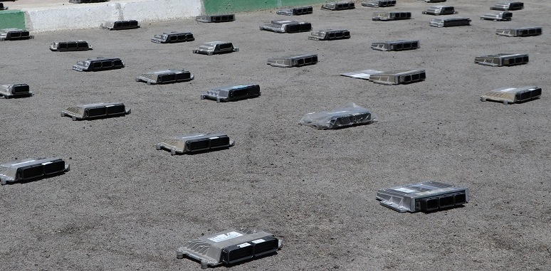 کشف ۷۰۰ دستگاه کامپیوتر مسروقه خودرو در مشهد (۱۸ اسفند ۱۴۰۳) کشف ۷۰۰ دستگاه کامپیوتر مسروقه خودرو در مشهد (۱۸ اسفند ۱۴۰۳)