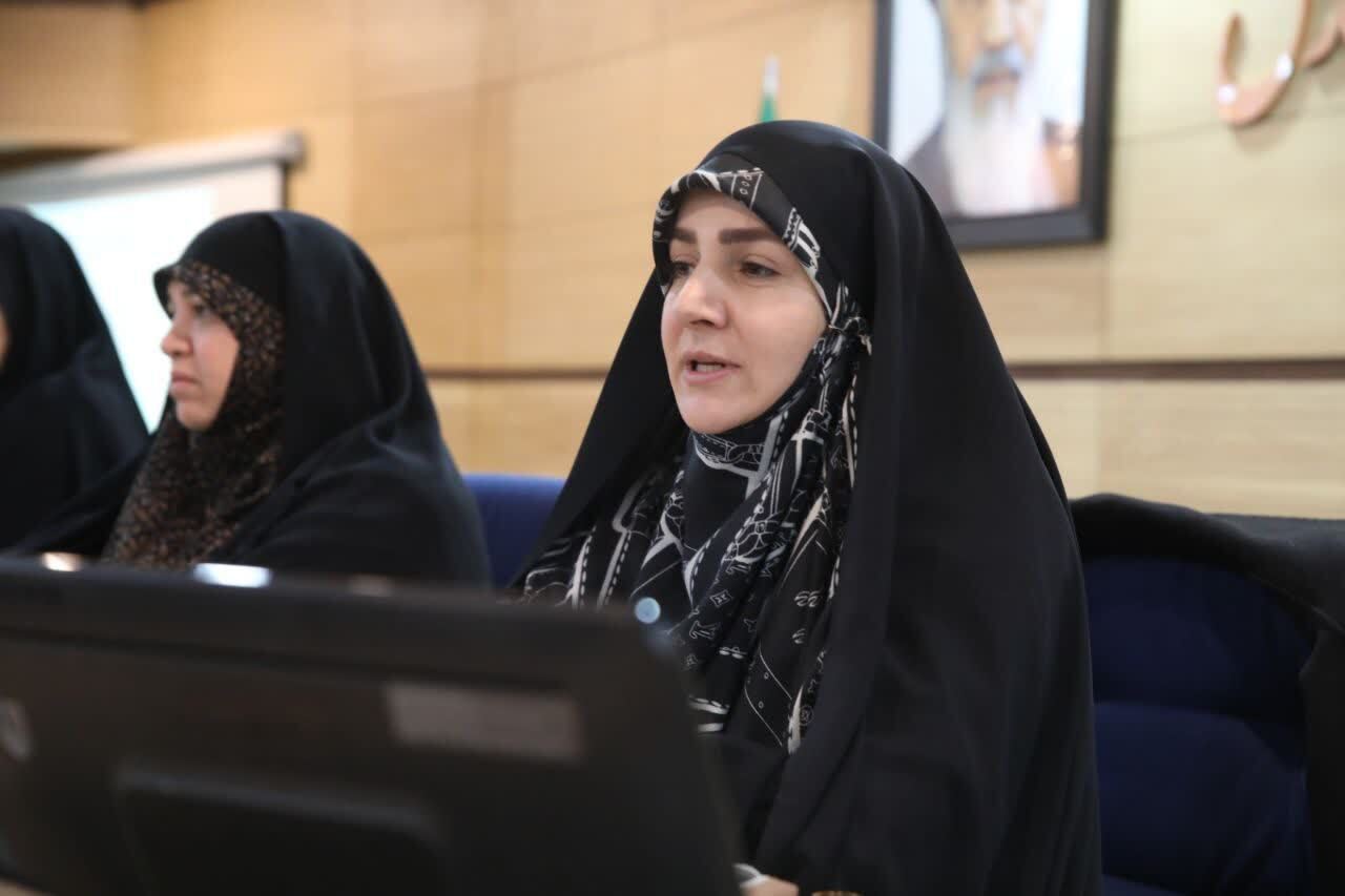 سلیمی: زن در ترکمنستان نگهبان میراث ملی است سلیمی: زن در ترکمنستان نگهبان میراث ملی است