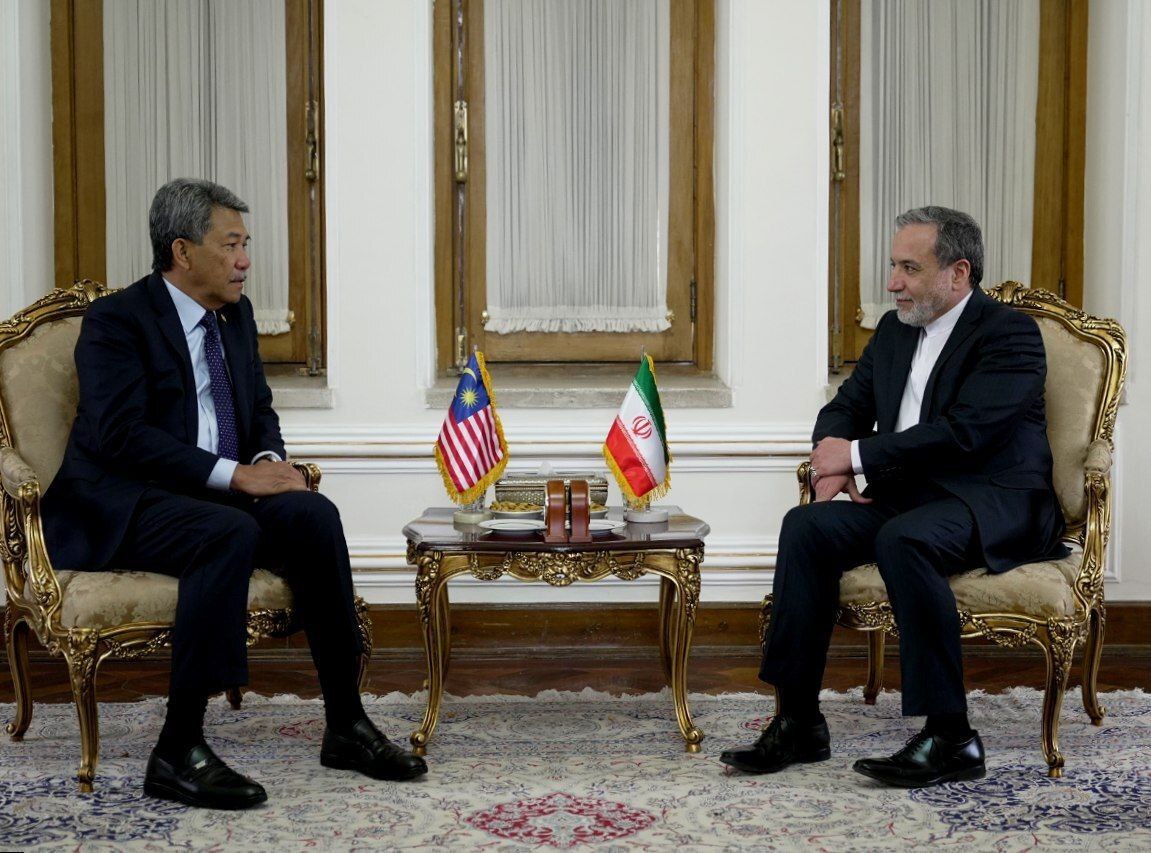 دیدار و رایزنی دو جانبه وزرای امور خارجه ایران و مالزی در تهران
