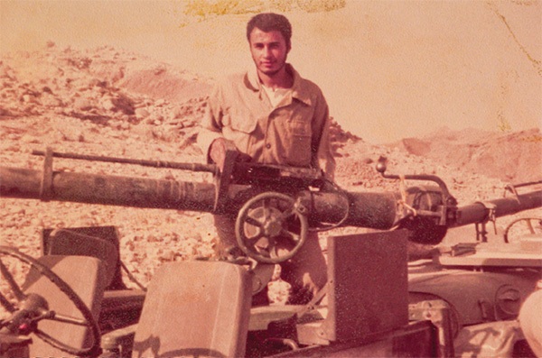 مادر دانشجوی شهید محسن امیرکانیان: سیاهپوش پسرم نشدم مادر دانشجوی شهید محسن امیرکانیان: سیاهپوش پسرم نشدم