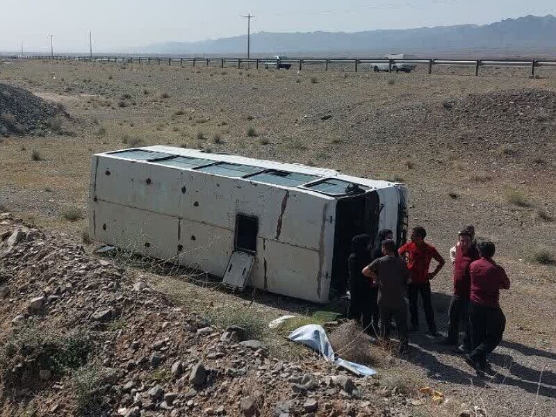 واژگونی مینی بوس در جاده کاشمر ۹ مصدوم بر جا گذاشت + عکس (۱۰ اردیبهشت ۱۴۰۳) واژگونی مینی بوس در جاده کاشمر ۹ مصدوم بر جا گذاشت + عکس (۱۰ اردیبهشت ۱۴۰۳)