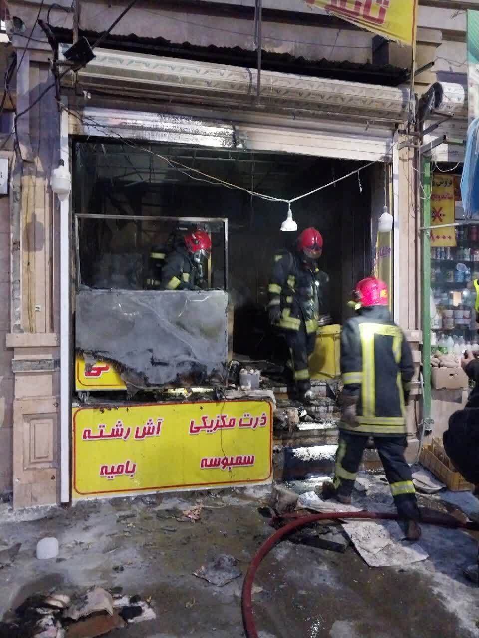 حریق مغازه در خیابان عیدگاه اطفا شد (۱۲ اردیبهشت)+عکس حریق مغازه در خیابان عیدگاه اطفا شد (۱۲ اردیبهشت)+عکس
