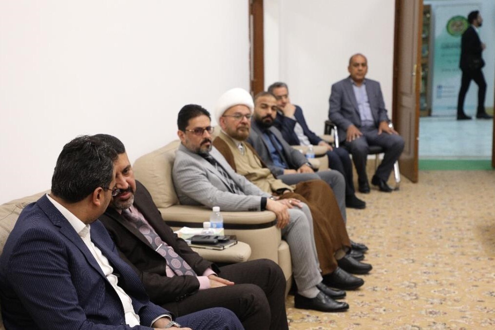 بازدید هیأت رسانهای ایران از مؤسسه العلمین عراق + تصاویر بازدید هیأت رسانهای ایران از مؤسسه العلمین عراق + تصاویر