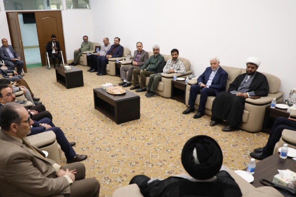 بازدید هیأت رسانهای ایران از مؤسسه العلمین عراق + تصاویر بازدید هیأت رسانهای ایران از مؤسسه العلمین عراق + تصاویر