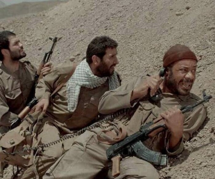 بازیگر فیلم سینمایی «اخراجیها ۲»: روش تدریس تامکروز در «تاپگان» متعلق به یک خلبان ایرانی است بازیگر فیلم سینمایی «اخراجیها ۲»: روش تدریس تامکروز در «تاپگان» متعلق به یک خلبان ایرانی است