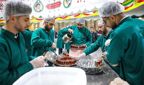 قند مکرر زیر سایه حضرت قند مکرر زیر سایه حضرت