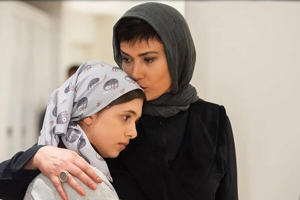 تعارض دوگانه زن سنتی و مدرن یا عادی سازی خیانت در «گناه فرشته» تعارض دوگانه زن سنتی و مدرن یا عادی سازی خیانت در «گناه فرشته»