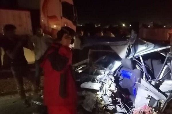 برخورد پراید با تریلی در خواف ۲ کشته داشت + عکس برخورد پراید با تریلی در خواف ۲ کشته داشت + عکس