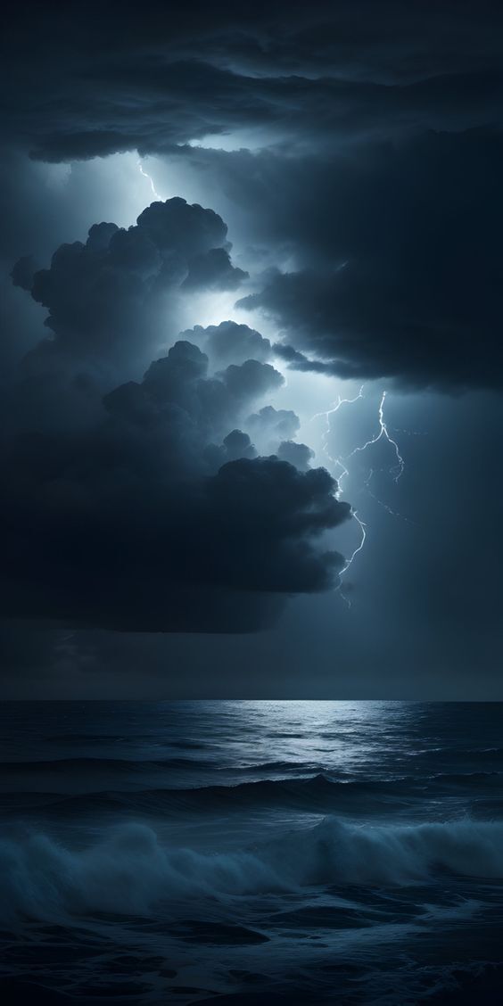تصاویری از تلفیق رعدوبرق با اقیانوس