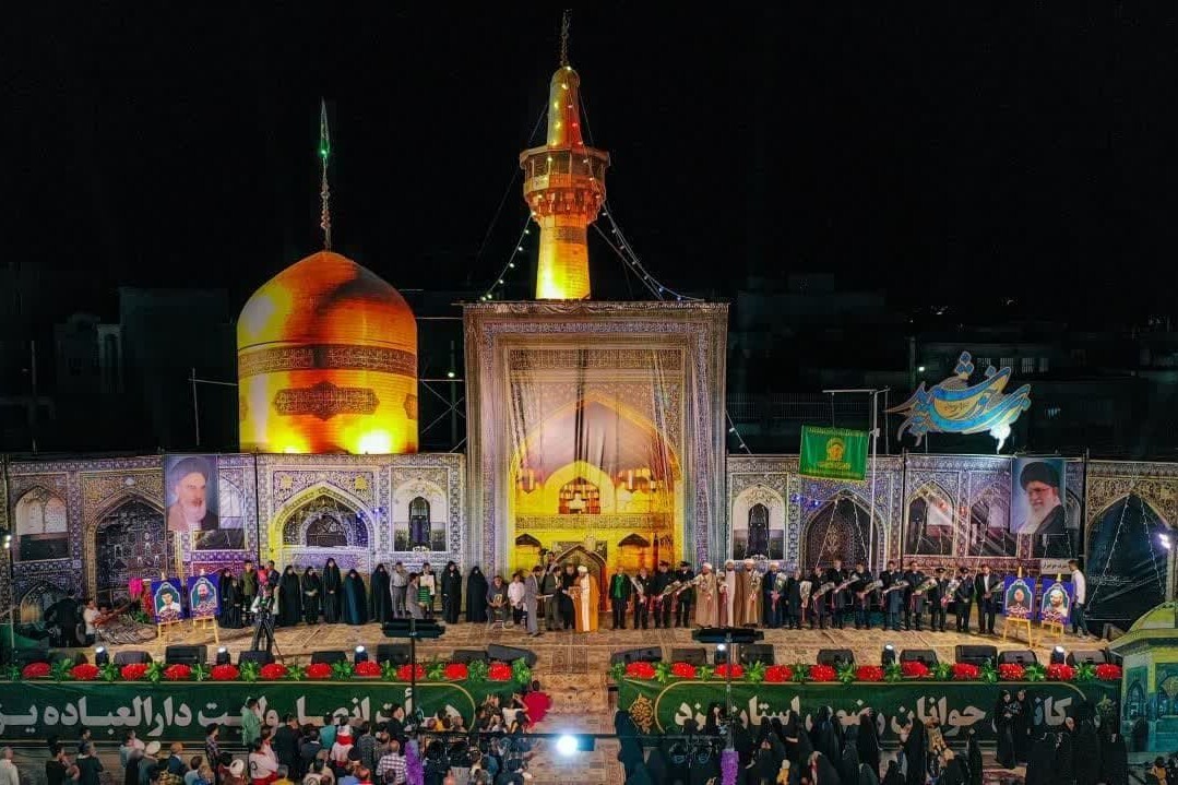 ۱۱ هزار جشن زیر سایه خورشید در کشور دلهای عاشقان را روانه حرم امام مهربانیها کرد ۱۱ هزار جشن زیر سایه خورشید در کشور دلهای عاشقان را روانه حرم امام مهربانیها کرد