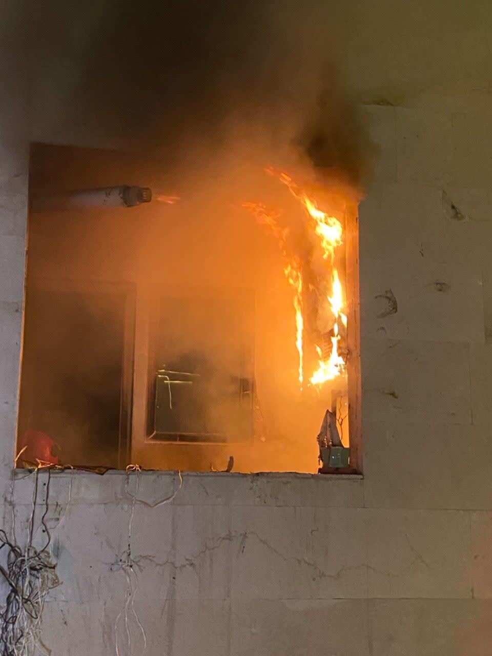 حریق منزل مسکونی در الهیه اطفا شد حریق منزل مسکونی در الهیه اطفا شد