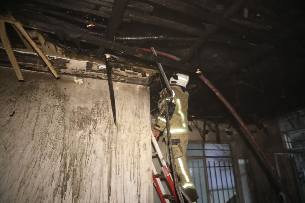 آتش سوزی در خیابان کلاهدوز مشهد آتش سوزی در خیابان کلاهدوز مشهد