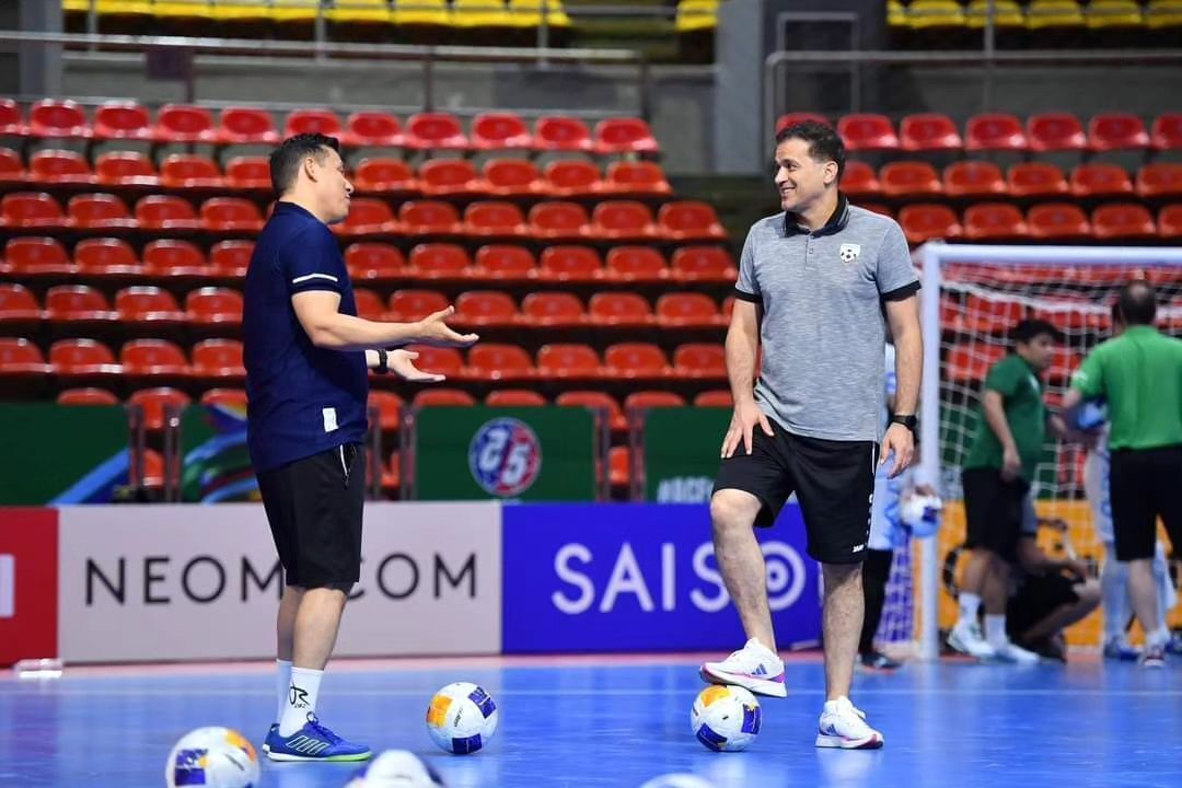 محمد حیدری، مربی افغانستانی کادر فنی تیم ملی فوتسال | موفقیت ما نتیجه تلاش و برنامهریزی بود محمد حیدری، مربی افغانستانی کادر فنی تیم ملی فوتسال | موفقیت ما نتیجه تلاش و برنامهریزی بود