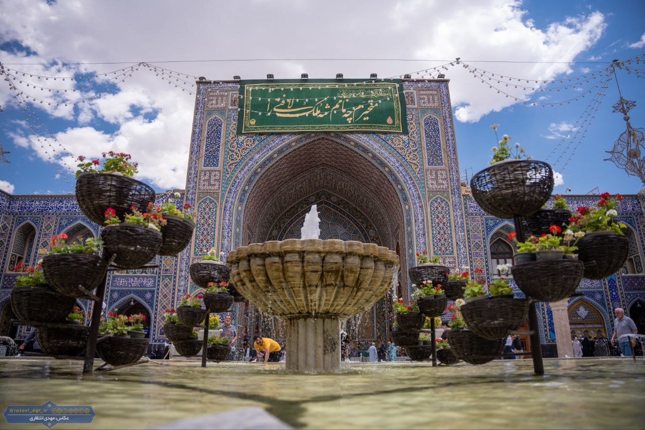 تصاویری زیبا از کتیبه جدید صحن گوهرشاد