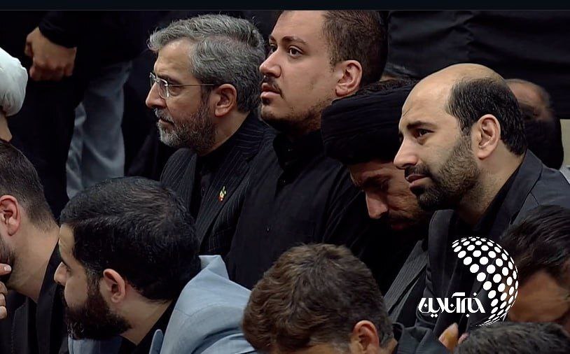 مراسم بزرگداشت رئیس جمهور شهید و همراهان با حضور رهبر معظم انقلاب آغاز شد + فیلم و عکس مراسم بزرگداشت رئیس جمهور شهید و همراهان با حضور رهبر معظم انقلاب آغاز شد + فیلم و عکس