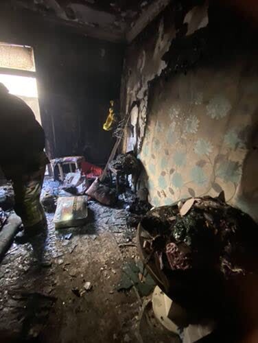 نجات چهار شهروند از درون حریق منزل مسکونی در خیابان فلسطین (۷ خرداد ۱۴۰۳) نجات چهار شهروند از درون حریق منزل مسکونی در خیابان فلسطین (۷ خرداد ۱۴۰۳)