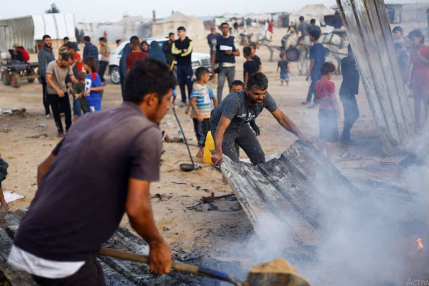 حمله اسرائیل به چادرهای آوارگان در رفح با چراغ سبز آمریکا صورت گرفت حمله اسرائیل به چادرهای آوارگان در رفح با چراغ سبز آمریکا صورت گرفت