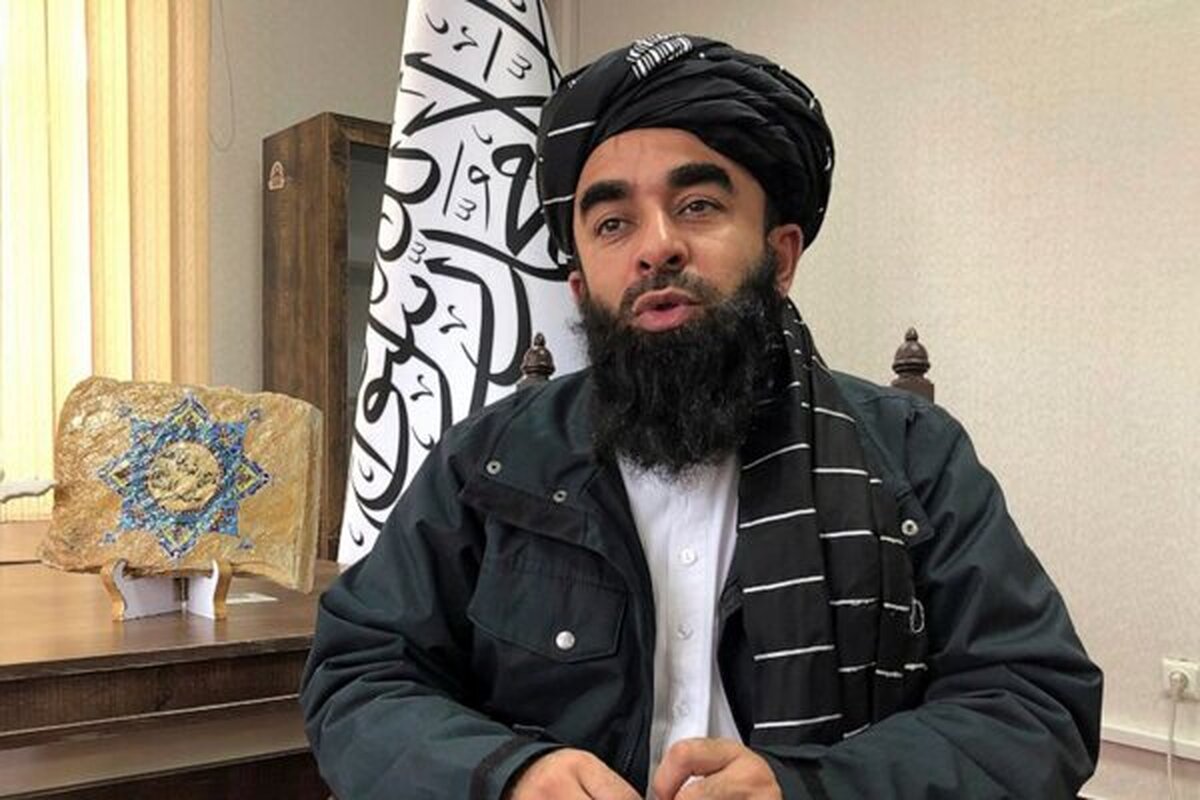 ذبیح‌الله مجاهد از ایران خواست برای به‌رسمیت‌شناختن طالبان پیش‌قدم شود