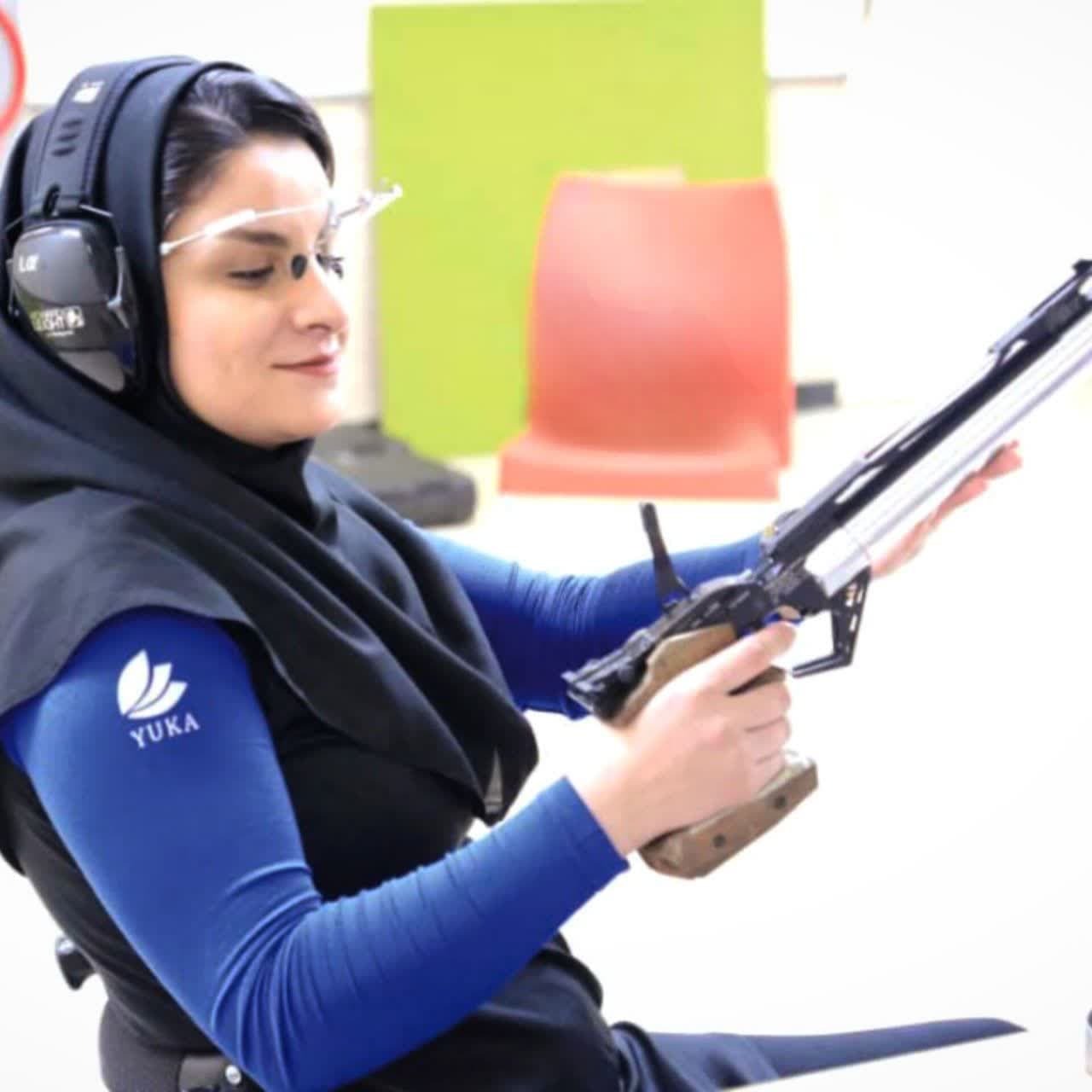 وزیر ورزش و جوانان از نسرین شاهی بانوی پارالمپیکی مشهدی تقدیر کرد وزیر ورزش و جوانان از نسرین شاهی بانوی پارالمپیکی مشهدی تقدیر کرد