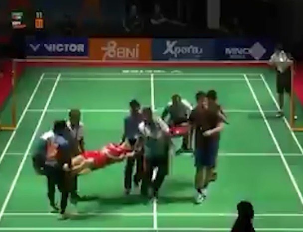 مرگ دردآور بدمینتون باز ۱۷ ساله چینی + عکس مرگ دردآور بدمینتون باز ۱۷ ساله چینی + عکس