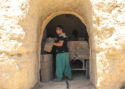 روایتی گرم از آجرهایی که مشهد را ساختند روایتی گرم از آجرهایی که مشهد را ساختند