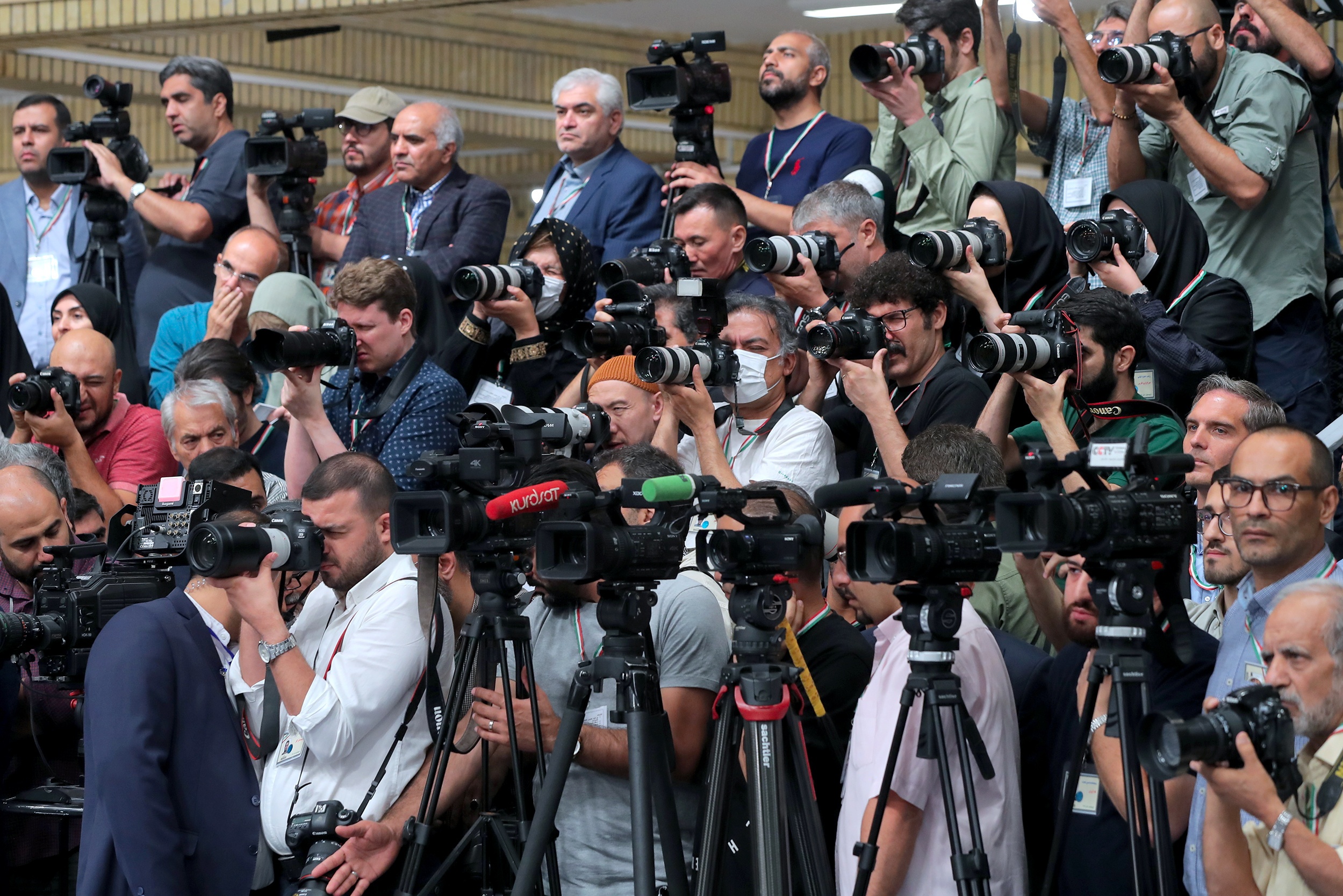 بازتاب انتخابات ریاست جمهوری ایران در رسانههای خارجی + فیلم و عکس بازتاب انتخابات ریاست جمهوری ایران در رسانههای خارجی + فیلم و عکس