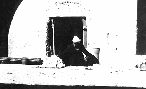 گره خوردن تاریخ ریسندگی با تارو پود قالی مشهد