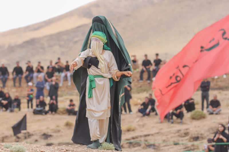 زینب (س) یک مکتب است به بلندای تاریخ زینب (س) یک مکتب است به بلندای تاریخ