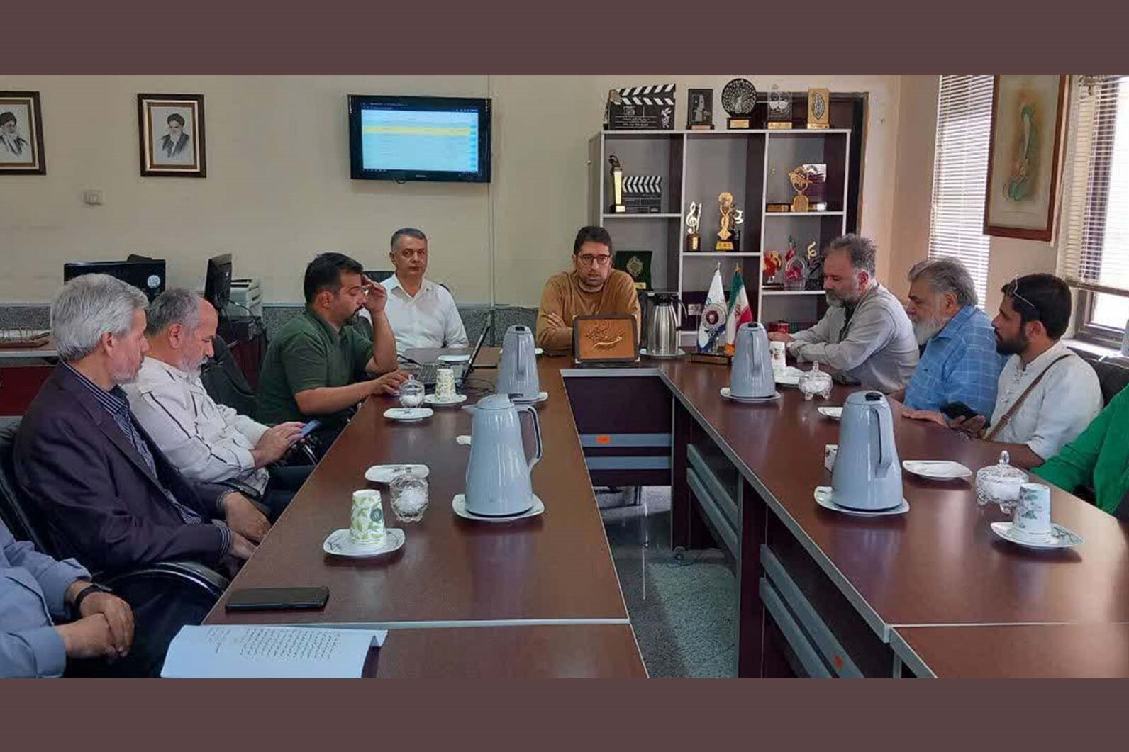 انتخابات انجمن هنرهای نمایشی خراسانرضوی برگزار شد (۶ تیر ۱۴۰۳) انتخابات انجمن هنرهای نمایشی خراسانرضوی برگزار شد (۶ تیر ۱۴۰۳)