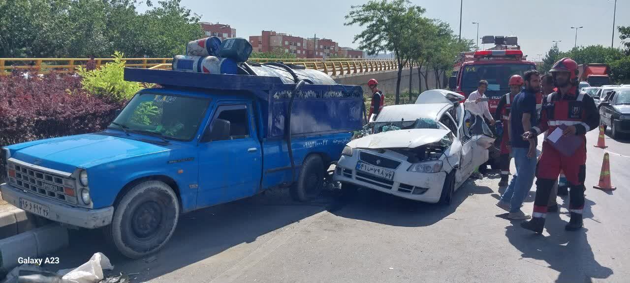 برخورد خودرو تارا و نیسان در مشهد حادثه آفرید (۶ تیر ۱۴۰۳) برخورد خودرو تارا و نیسان در مشهد حادثه آفرید (۶ تیر ۱۴۰۳)