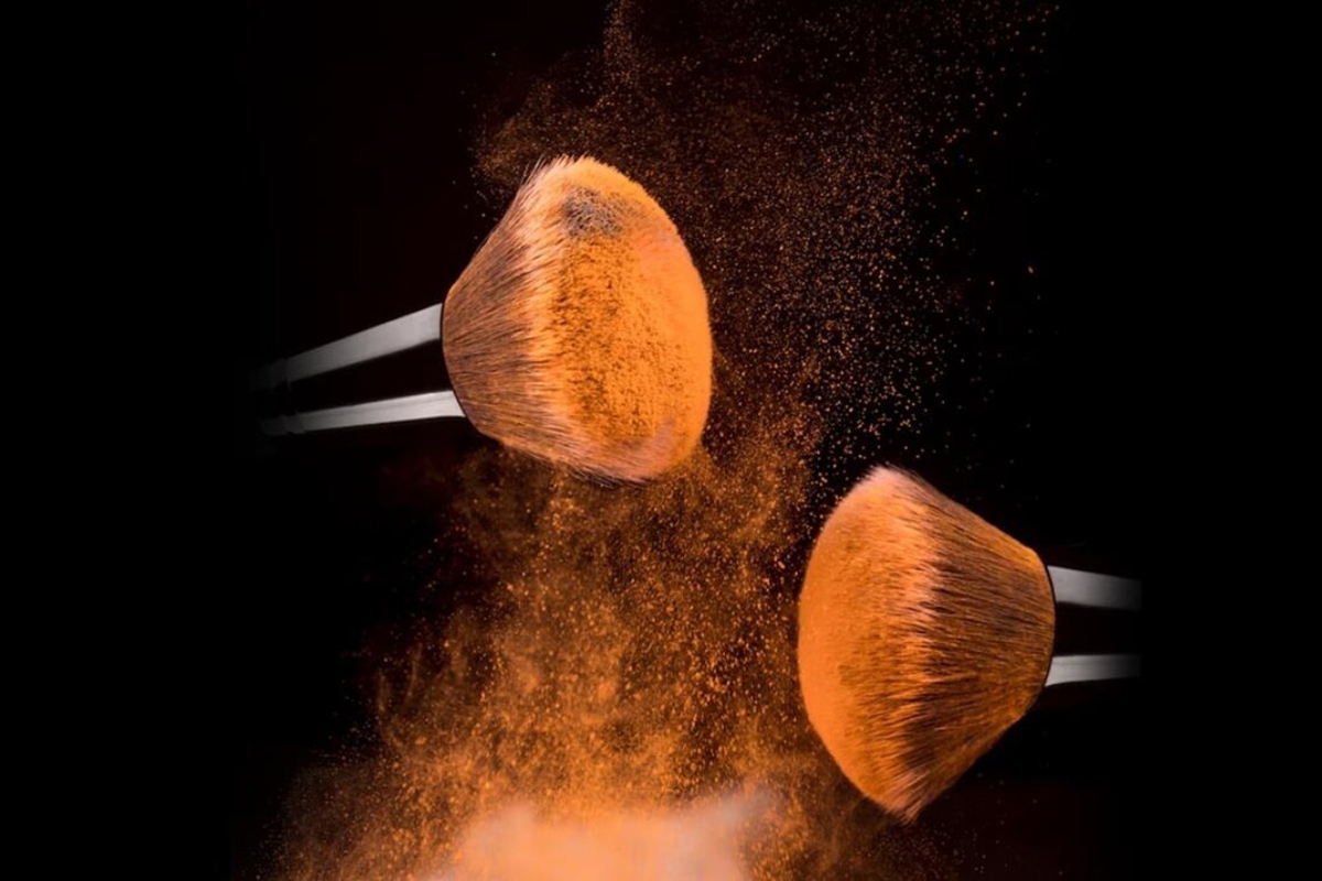 لوازم آرایش فاسد شده چه آسیبی به پوست ما میزند؟ لوازم آرایش فاسد شده چه آسیبی به پوست ما میزند؟