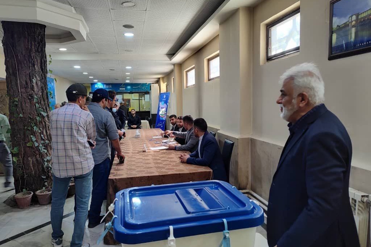 آغاز رأی‌گیری انتخابات چهاردهمین دوره ریاست‌ جمهوری اسلامی ایران در شهر مزارشریف افغانستان + فیلم