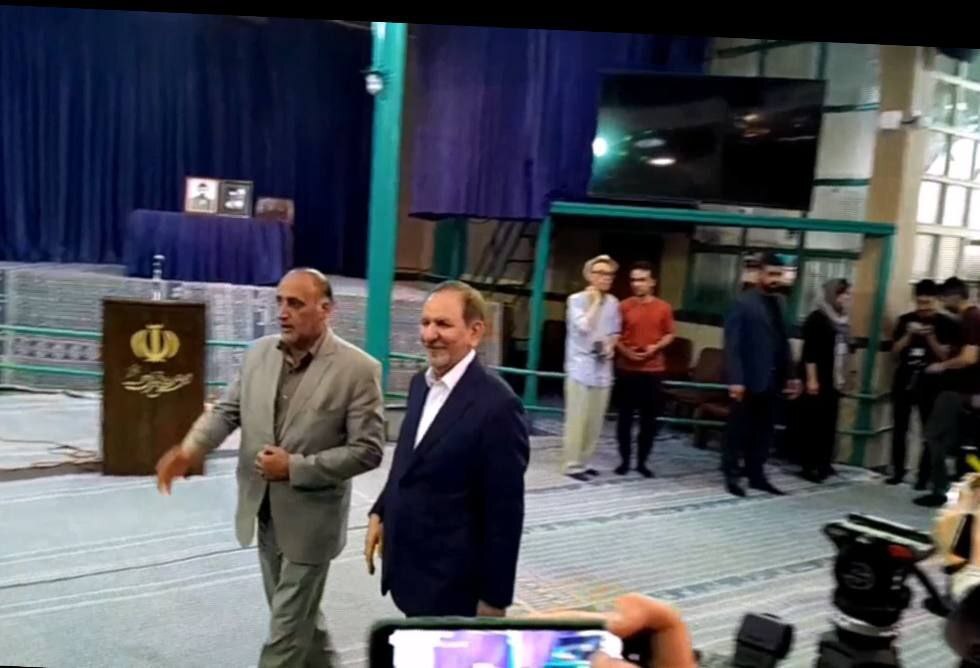 گزارش لحظهبهلحظه از چهاردهمین دوره انتخابات ریاستجمهوری در کشور (۸ تیر ۱۴۰۳) + فیلم و عکس گزارش لحظهبهلحظه از چهاردهمین دوره انتخابات ریاستجمهوری در کشور (۸ تیر ۱۴۰۳) + فیلم و عکس