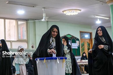 عکس‌هایی از چهاردهمین انتخابات ریاست‌جمهوری در مشهد - ۲ (۸ تیرماه ۱۴۰۳)