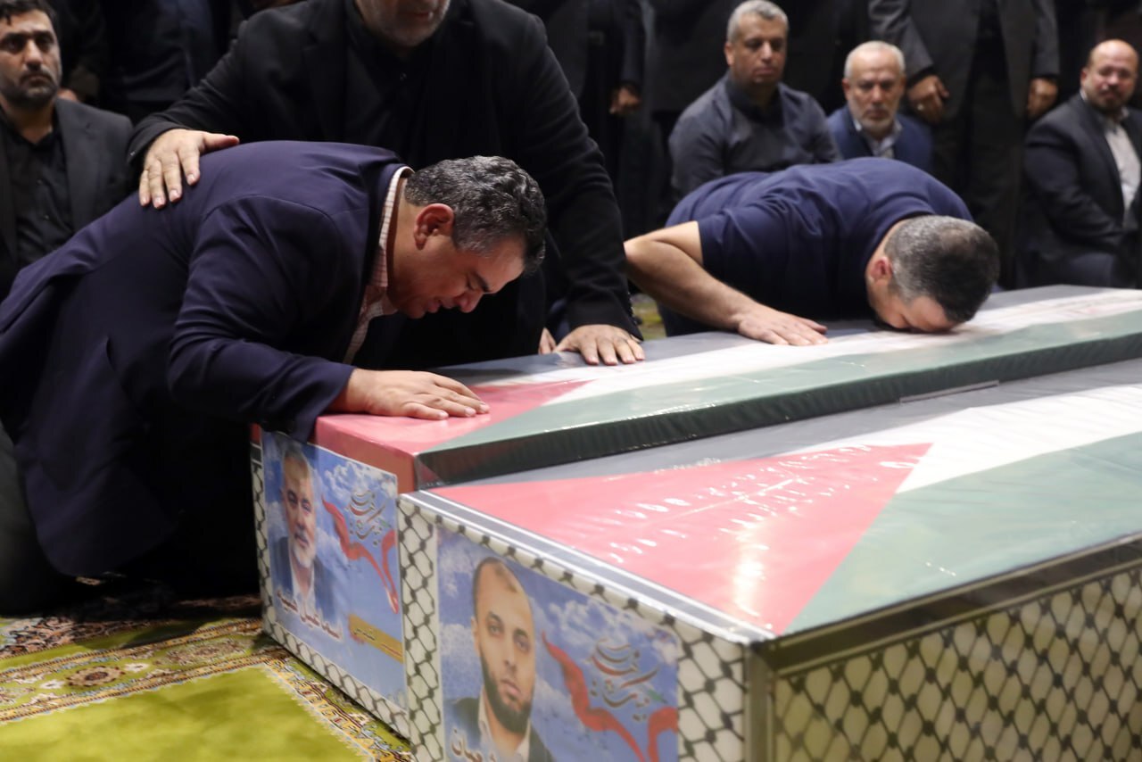 آئین تشییع پیکر شهید اسماعیل هنیه، رئیس دفتر سیاسی جنبش حماس در دانشگاه تهران (۱۱ مرداد ۱۴۰۳) + فیلم و عکس آئین تشییع پیکر شهید اسماعیل هنیه، رئیس دفتر سیاسی جنبش حماس در دانشگاه تهران (۱۱ مرداد ۱۴۰۳) + فیلم و عکس