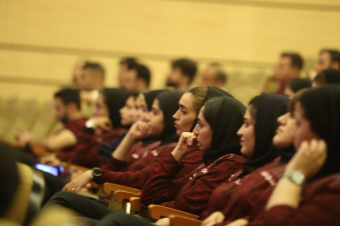 داوران فوتبال تهران لباس متحد الشکل میپوشند داوران فوتبال تهران لباس متحد الشکل میپوشند