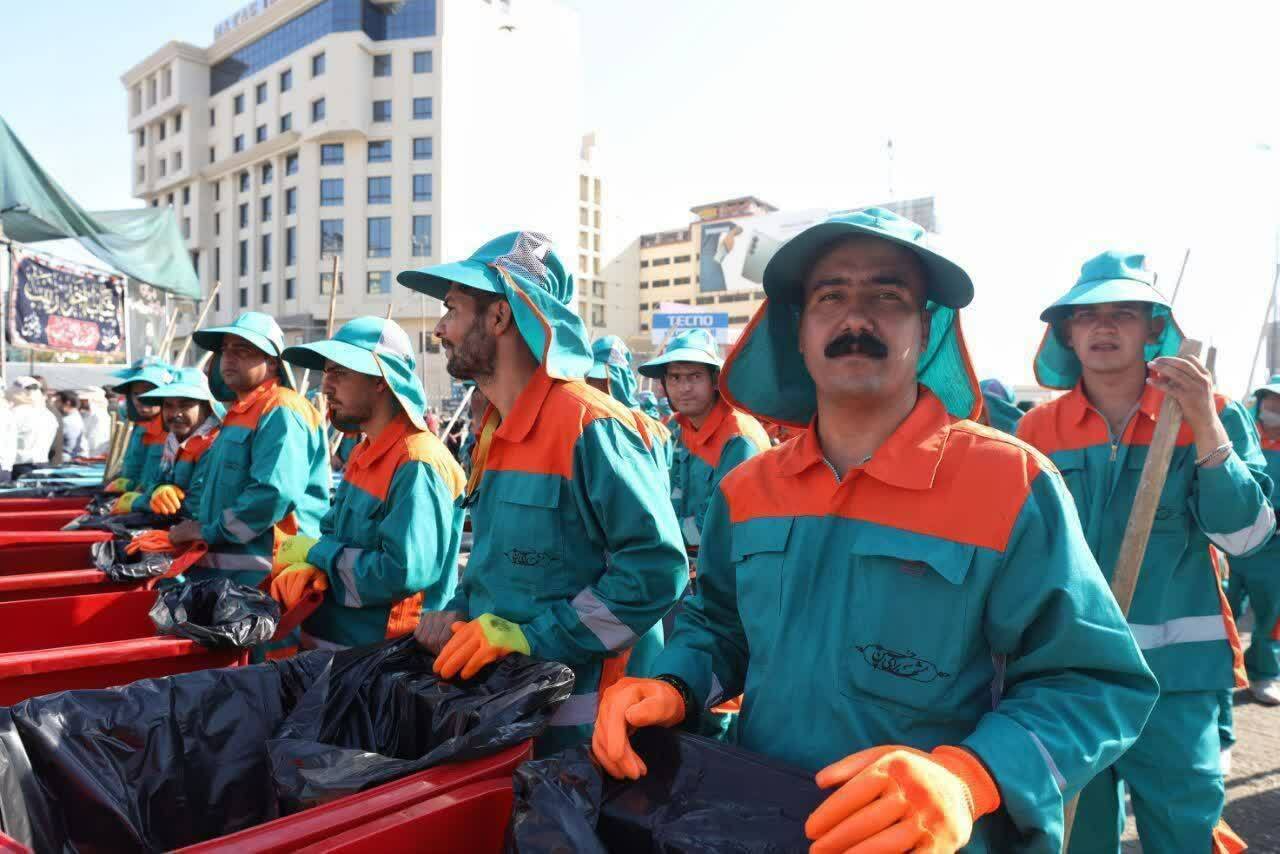 آغاز نظافت و رفتوروب معابر شهر نجف توسط پاکبانان مشهدی از امروز (۲۴ مرداد ۱۴۰۳) آغاز نظافت و رفتوروب معابر شهر نجف توسط پاکبانان مشهدی از امروز (۲۴ مرداد ۱۴۰۳)