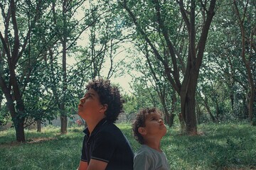 «درآغوش درخت» و ذهن آشفته یک فیلمساز | نگاهی اولین ساخته سینمایی بابک خواجهپاشا «درآغوش درخت» و ذهن آشفته یک فیلمساز | نگاهی اولین ساخته سینمایی بابک خواجهپاشا