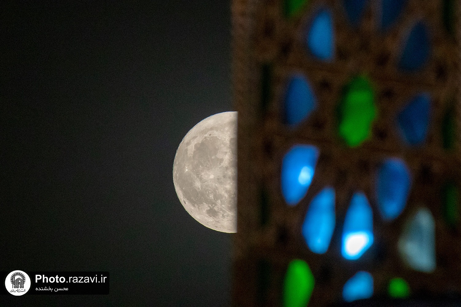 تصاویری از ابر ماه آبی زیبا در دل آسمان شب