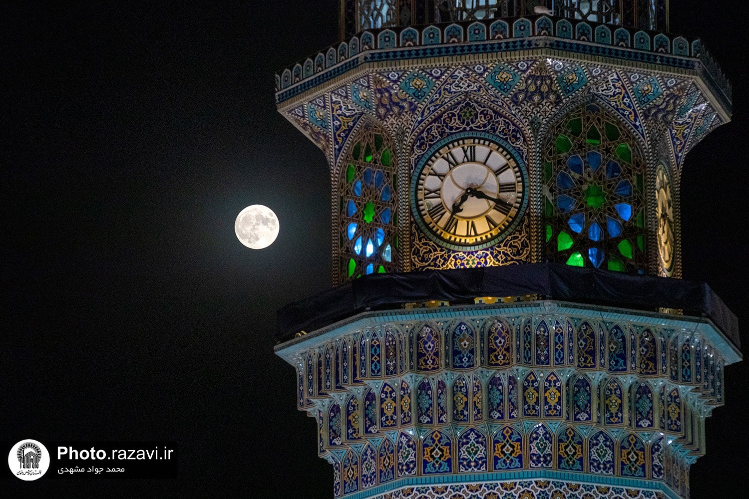 تصاویری از ابر ماه آبی زیبا در دل آسمان شب