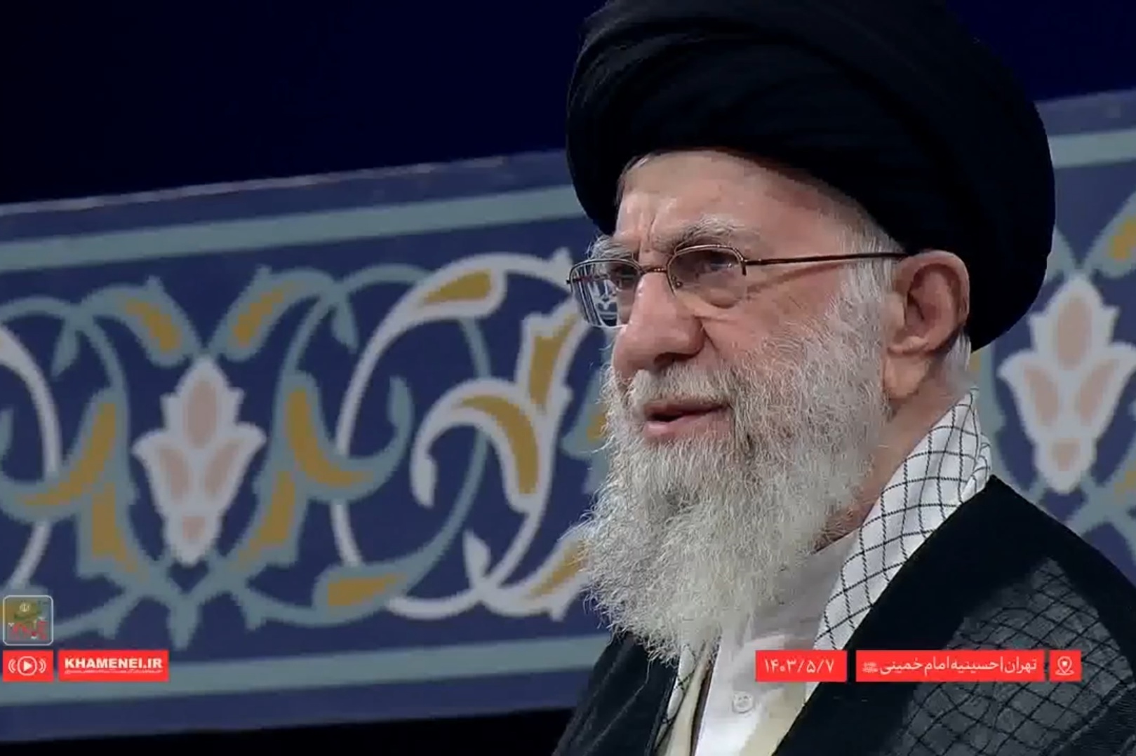 مراسم تنفیذ و اعطای حکم رئیس جمهور منتخب توسط رهبر معظم انقلاب اسلامی + عکس و فیلم مراسم تنفیذ و اعطای حکم رئیس جمهور منتخب توسط رهبر معظم انقلاب اسلامی + عکس و فیلم