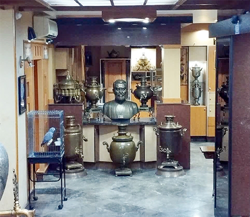 کوچهای با عطر نخود و کشمش سوغاتی کوچهای با عطر نخود و کشمش سوغاتی