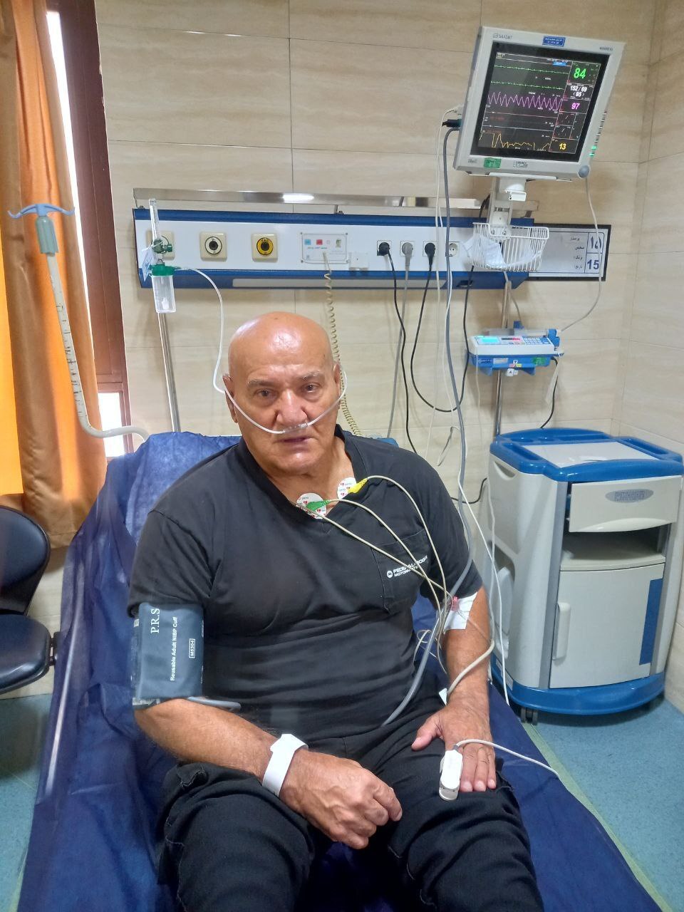 «صفر کشکولی» بازیگر فیلم گشت ارشاد روی تخت بیمارستان + عکس