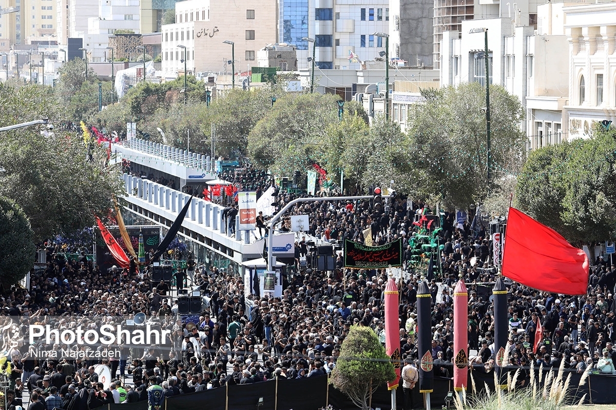 رئیس مجمع نمایندگان خراسان‌رضوی گفت: تناسبی بین زیرساخت‌های مشهد و زائرانی که وارد شهر می‌شوند، وجود ندارد و در سال‌های گذشته مشهد و استان در بودجه مورد ظلم واقع شده‌اند.